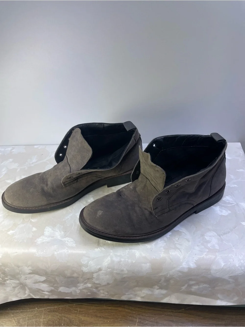 Alfani Men's Gray Suede Chukka Boots